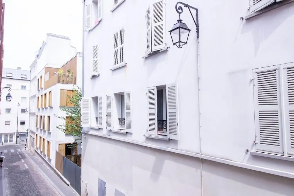 Stunning Studio Near Canal St Martin - Divine Moon Paris 0*,  France