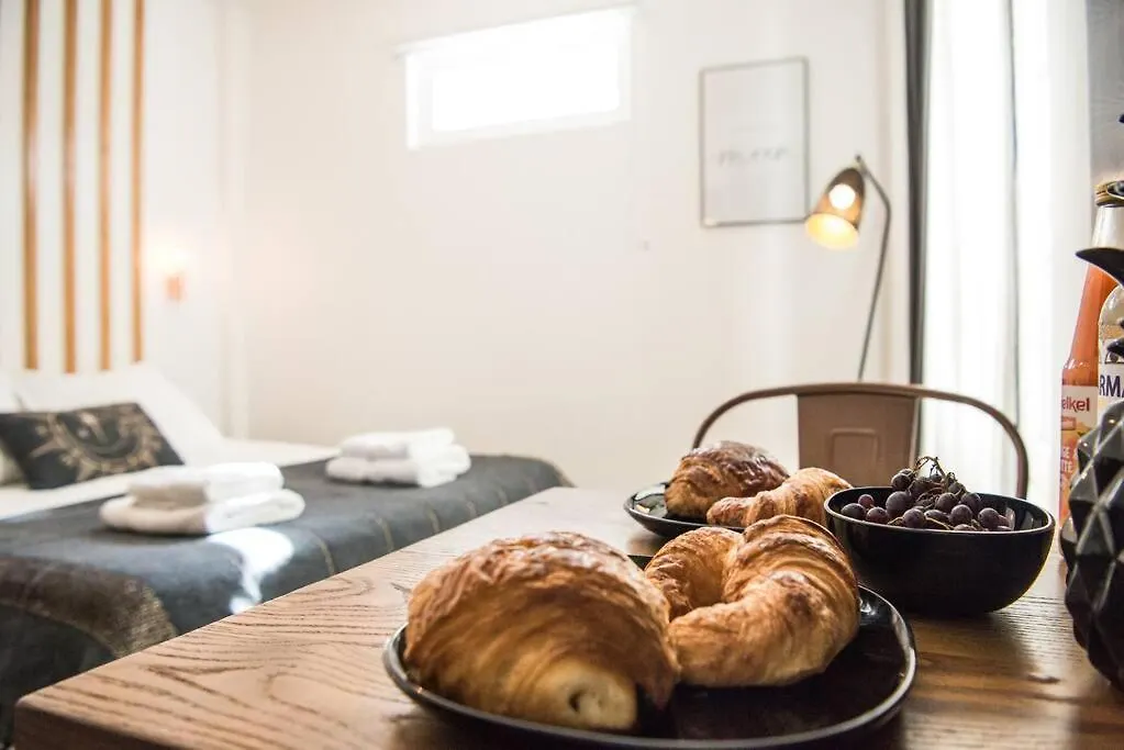 Apartment Stunning Studio Near Canal St Martin - Divine Moon Paris