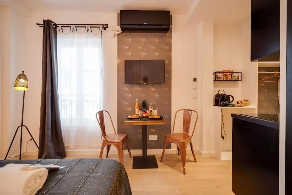 Stunning Studio Near Canal St Martin - Divine Moon Paris