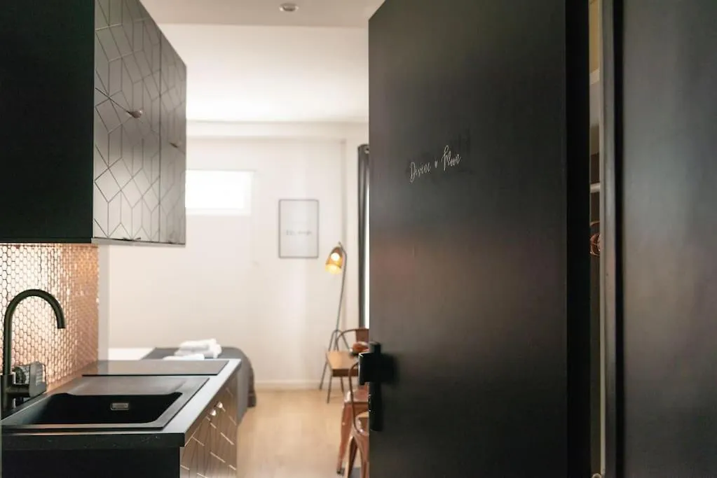 Apartment Stunning Studio Near Canal St Martin - Divine Moon Paris